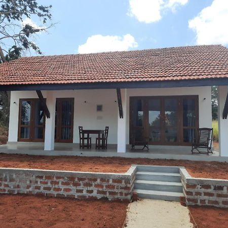 Moni Farm House Wilpattu Nochchiyagama Bagian luar foto