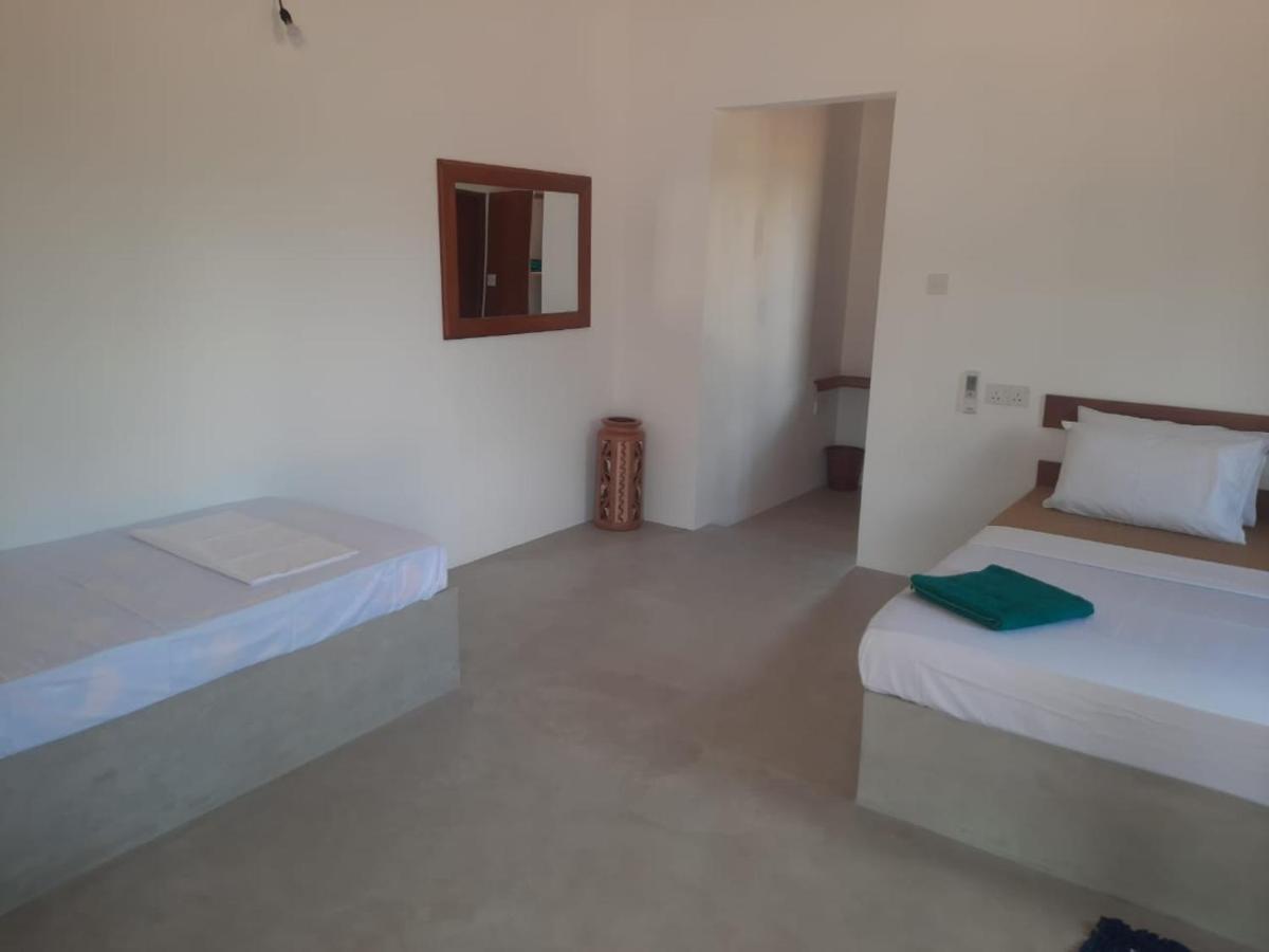 Moni Farm House Wilpattu Nochchiyagama Bagian luar foto