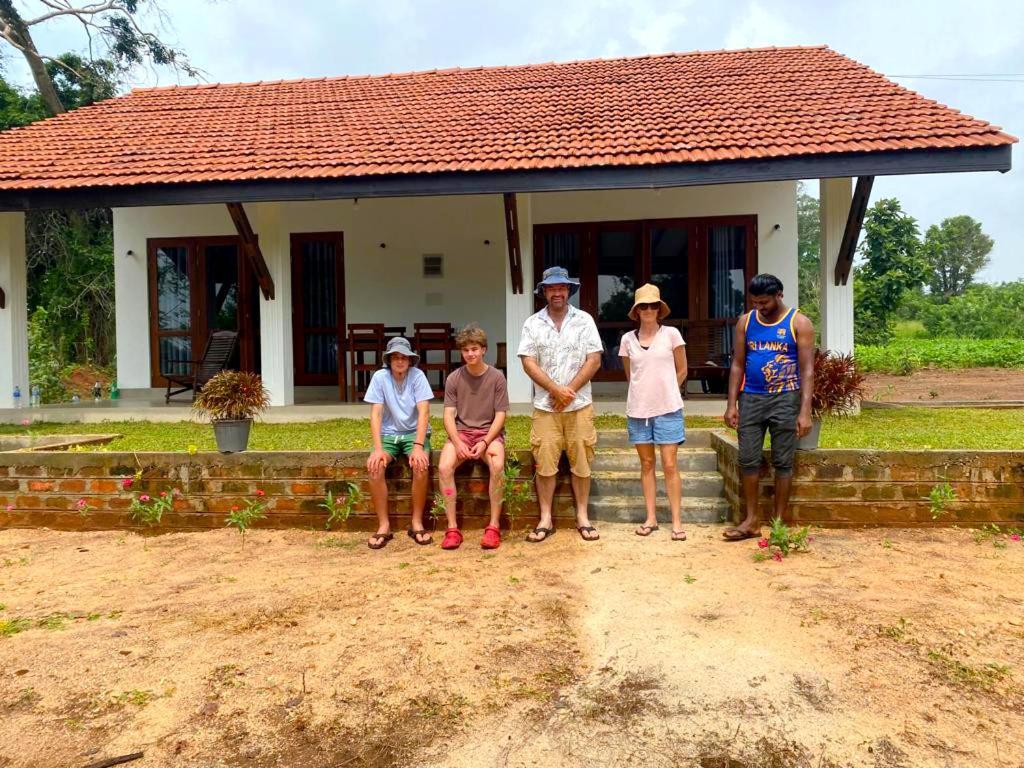 Moni Farm House Wilpattu Nochchiyagama Bagian luar foto